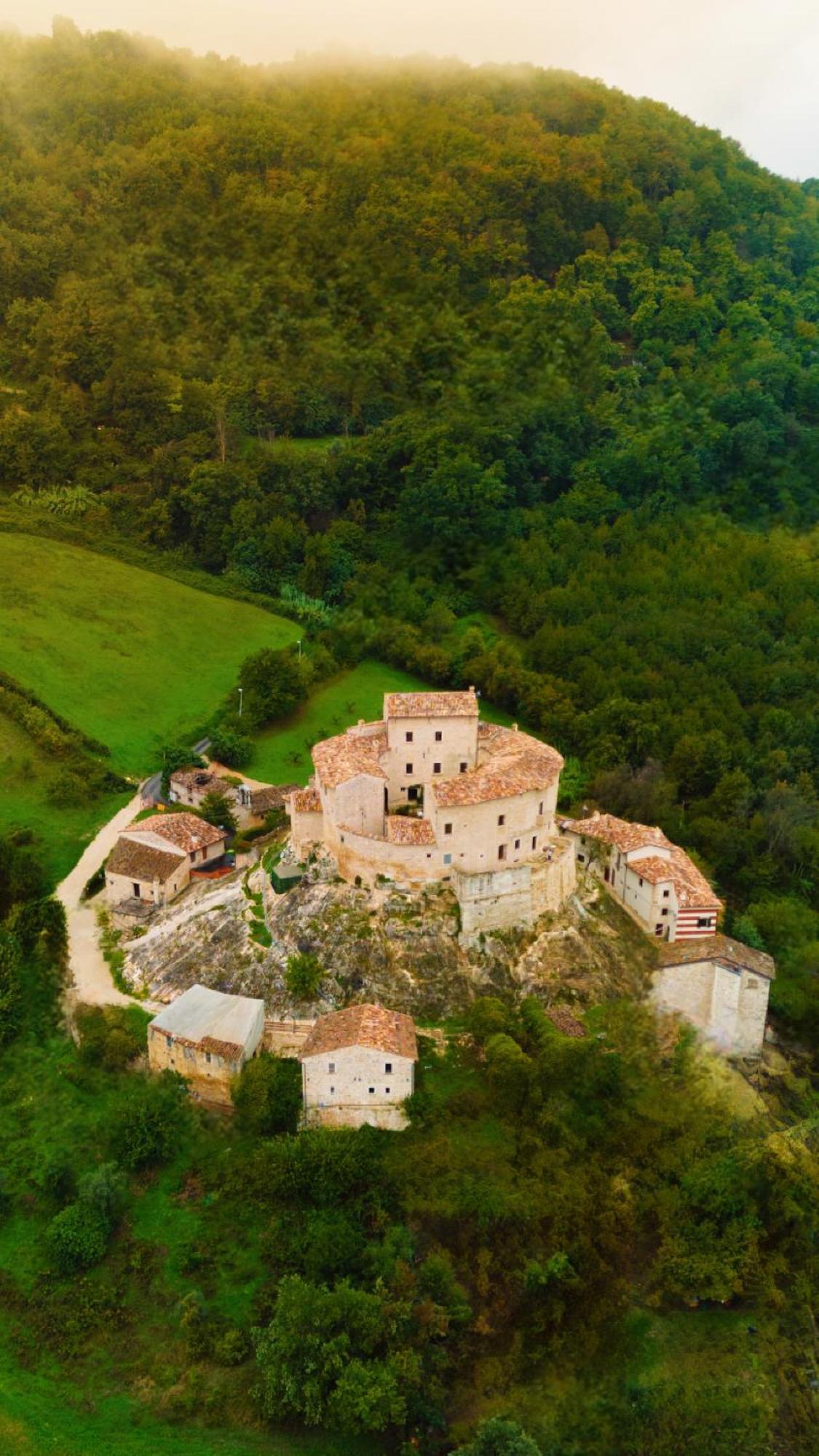Castel Di Luco Hotel Acquasanta Terme Buitenkant foto