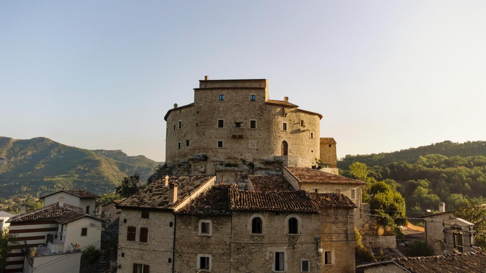 Castel Di Luco Hotel Acquasanta Terme Buitenkant foto