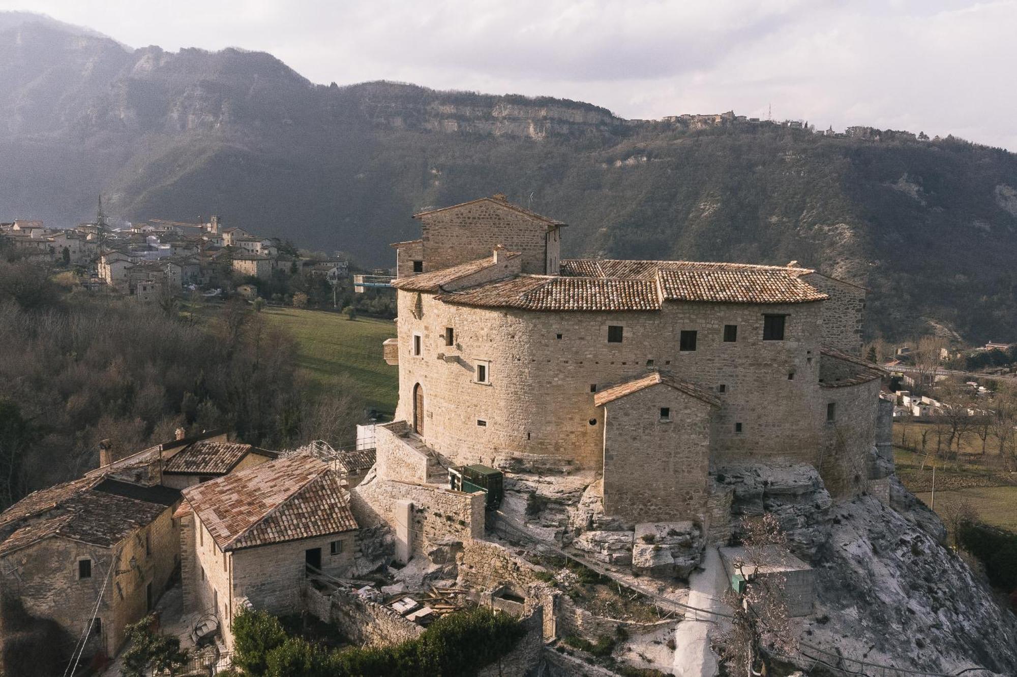 Castel Di Luco Hotel Acquasanta Terme Buitenkant foto